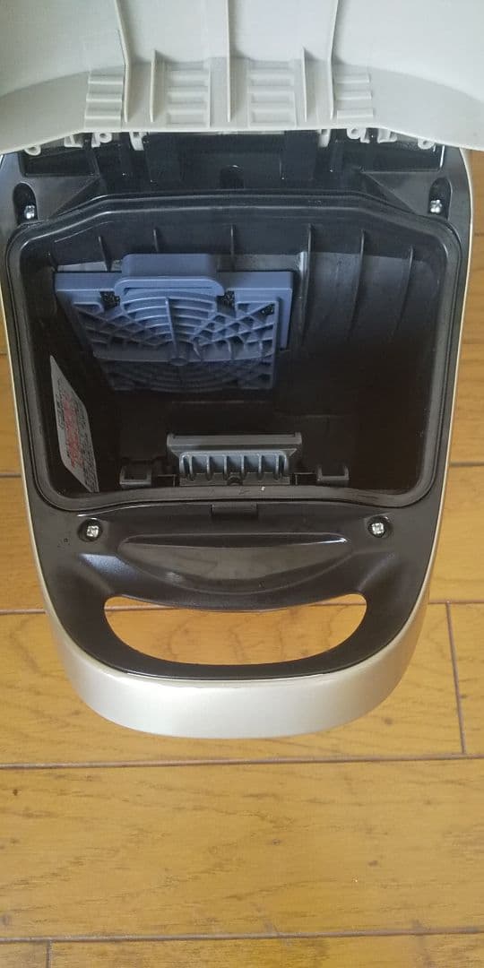 22年製❗軽量型、東芝、紙パック式掃除機(エアーノズル)