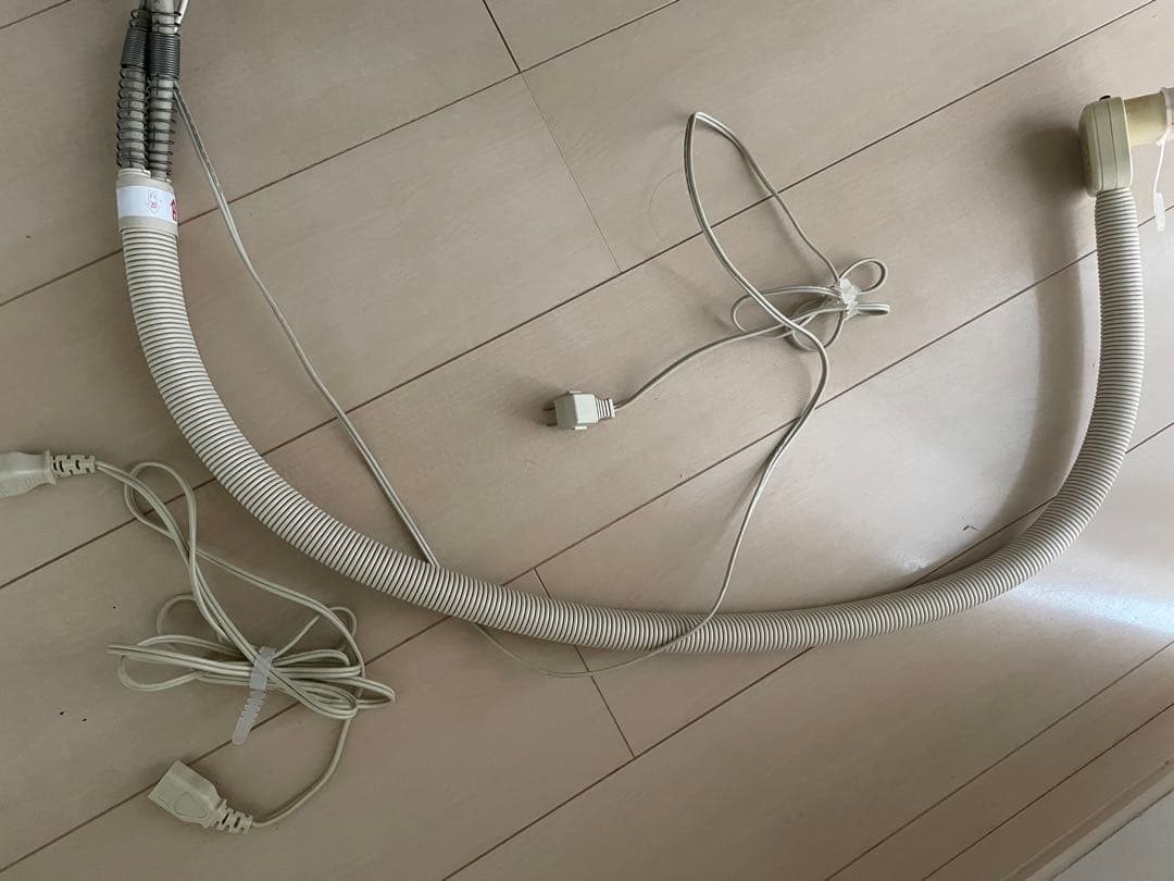 温水ルームヒーター　ホットマン　リモコン付き　富士通