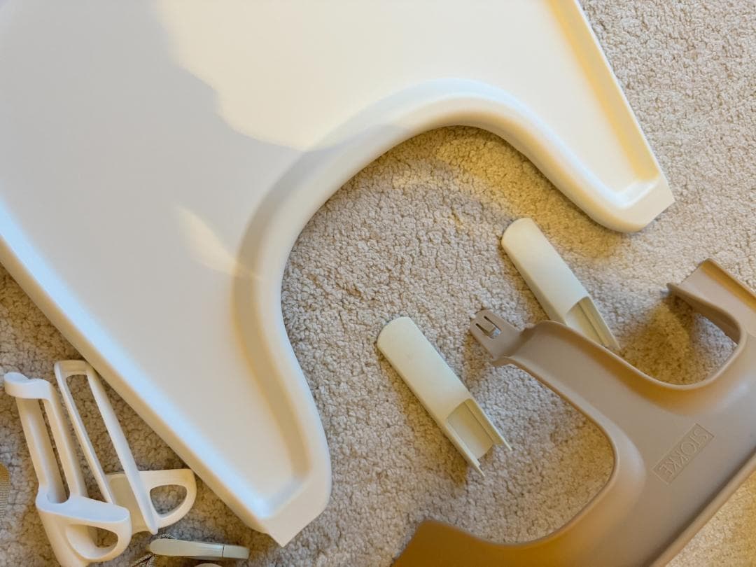 ストッケ　トリップトラップ　ベビーセット・トレイ・ハーネス・ベビークッション