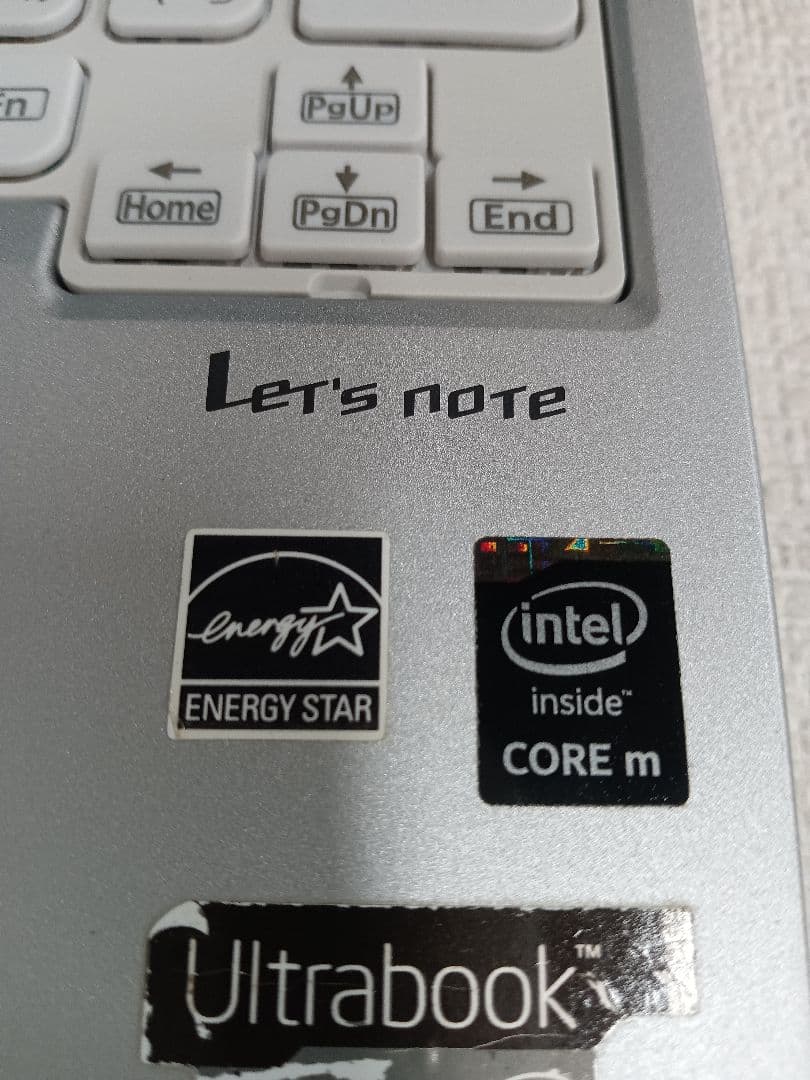 ✂ Panasonic CF-RZ4 Ultrabook 特価 8GB