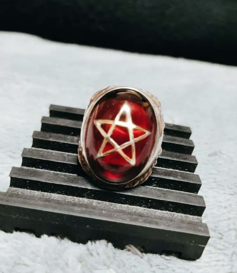 アレックスストリーター エンジェルハートリング 東京レッド