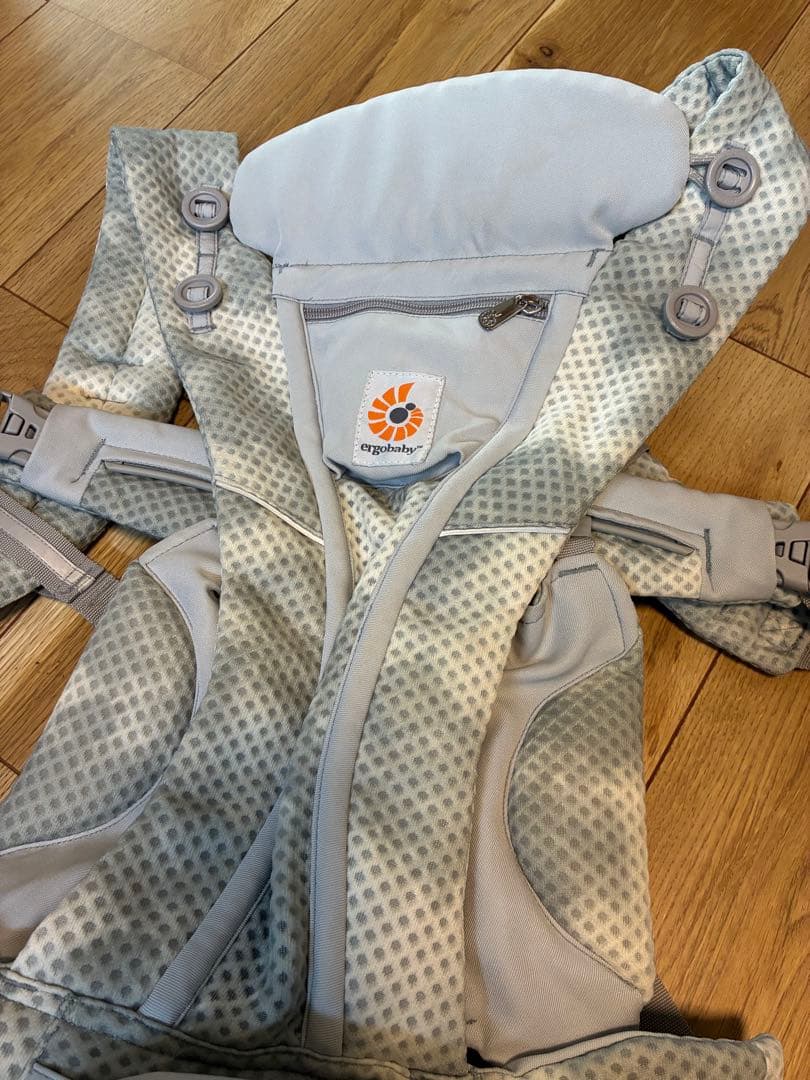 ergobaby OMNI breeze ベビーキャリア グレー