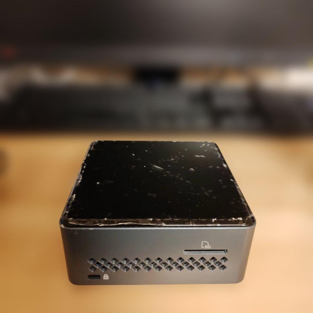 Intel ミニPC 7世代 SSD128GB Linux（ZorinOS)