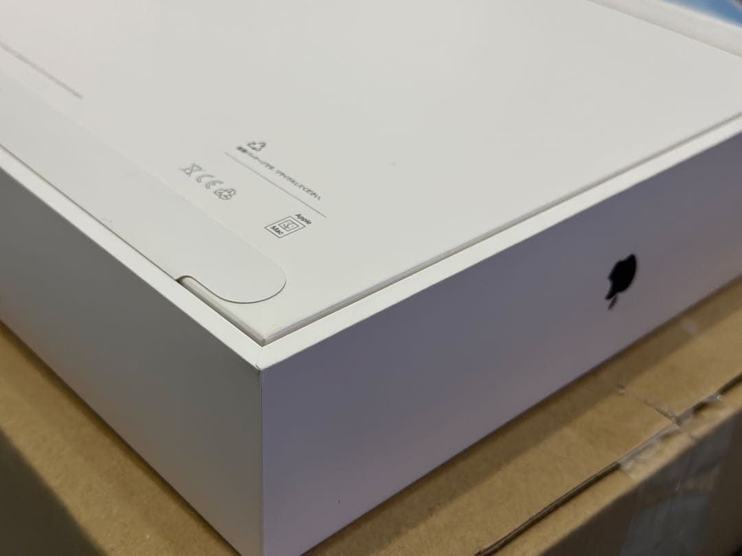 新品 Apple MacBook Pro 14.2inch MDE04J/A