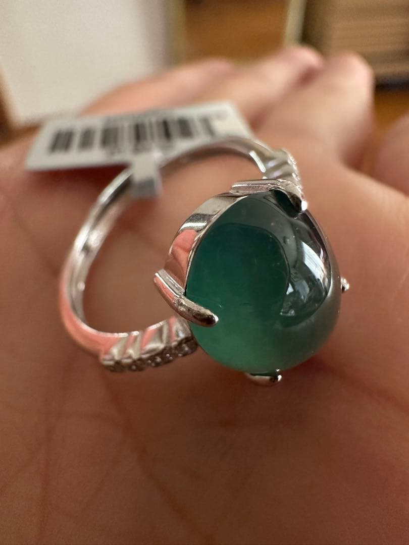 無処理天然本翡翠，S 925オーバルカットヒスイリング淡い湖水色 鑑定書付き￼