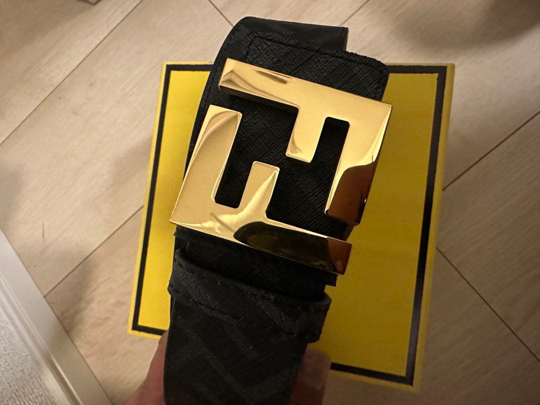 t*g様 フェンディ ベルト