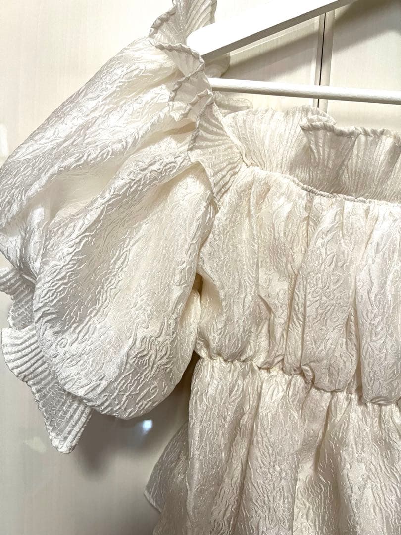 スナイデル　ジャガードボリュームオフショルブラウス アイボリー