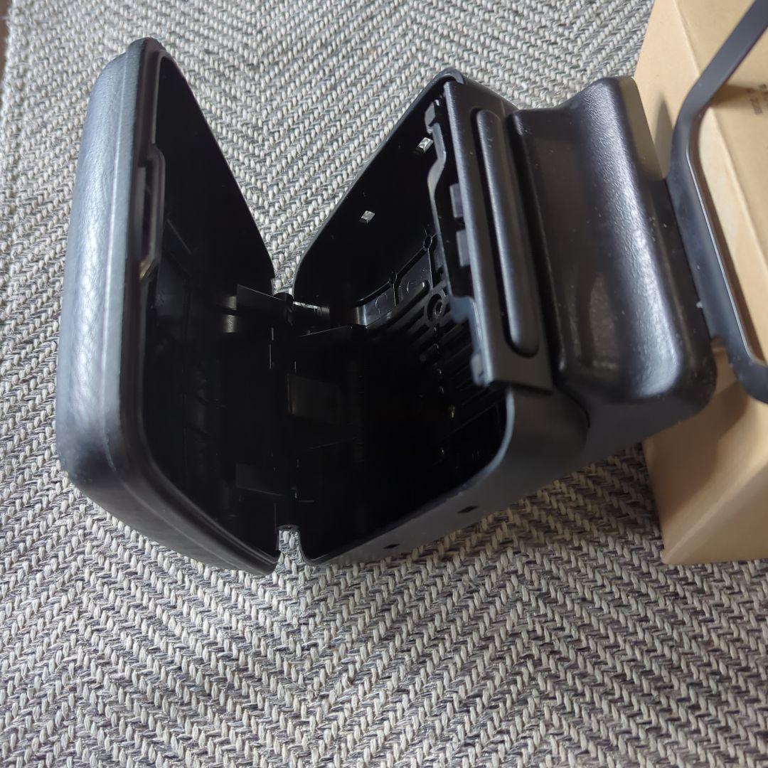 トヨタセルシオ30系 純正オプション ダストボックス