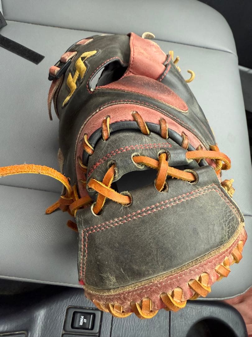 Hブランド 軟式野球グローブ 黒とピンク
