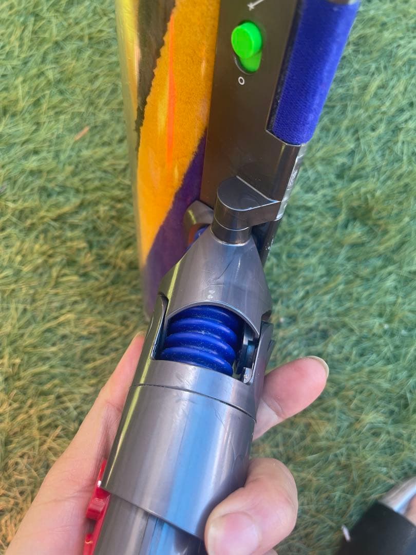 【動作品】ダイソンクリーナーヘッドLEDのFluffy Opticヘッド V12