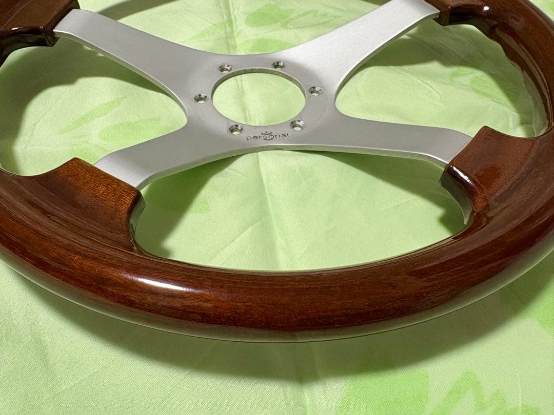 personal ステアリングホイール 4本スポーク