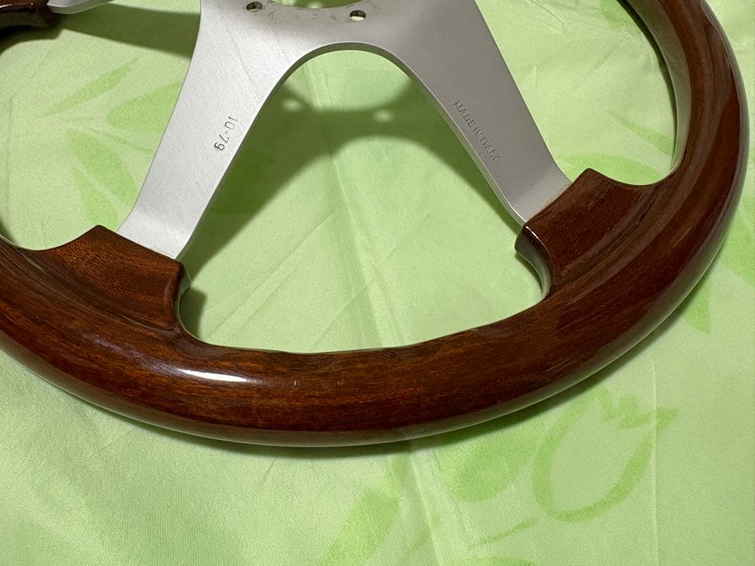 personal ステアリングホイール 4本スポーク