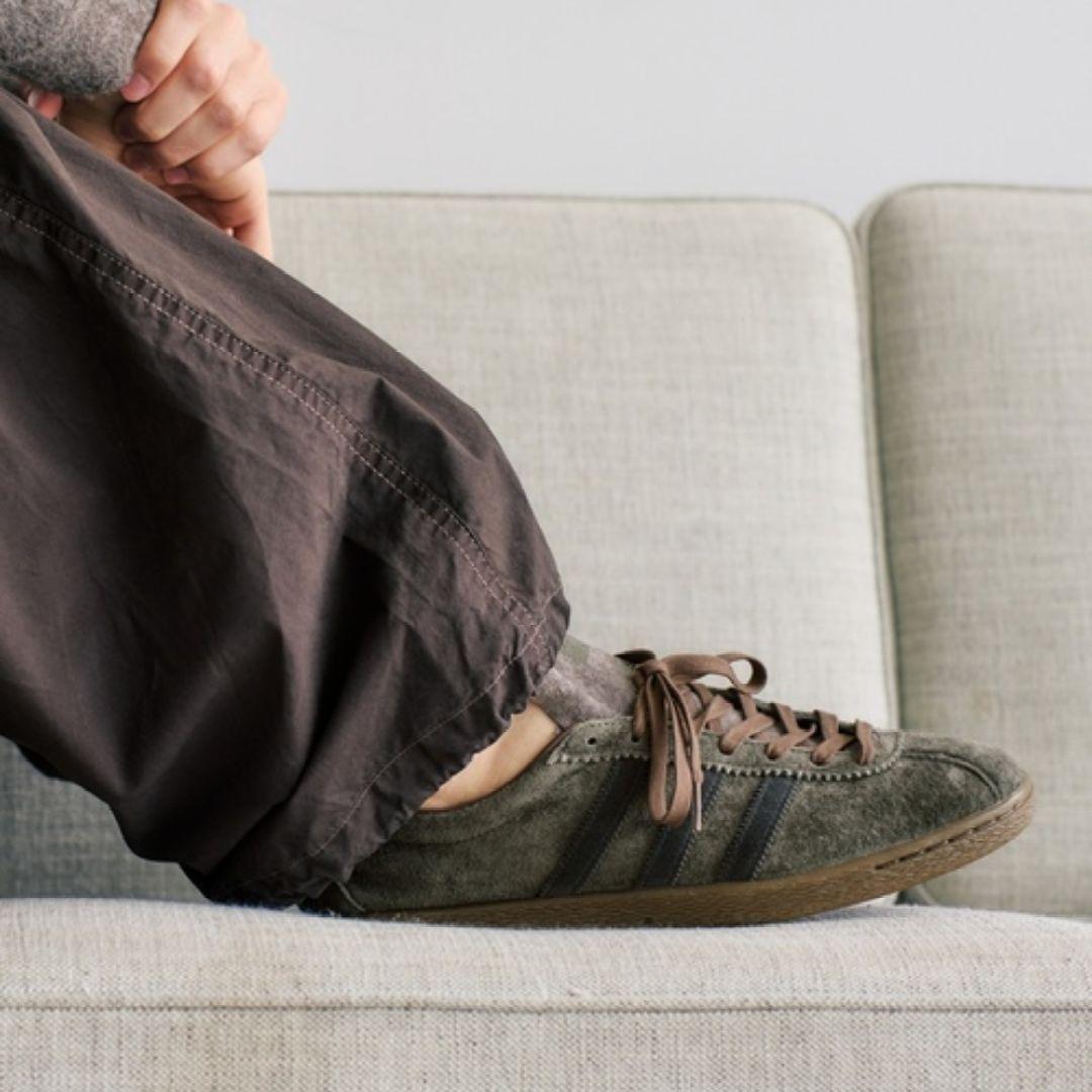 【箱・タグ付】美品 adidas TOBACCO SMU カーキ×ブラウン