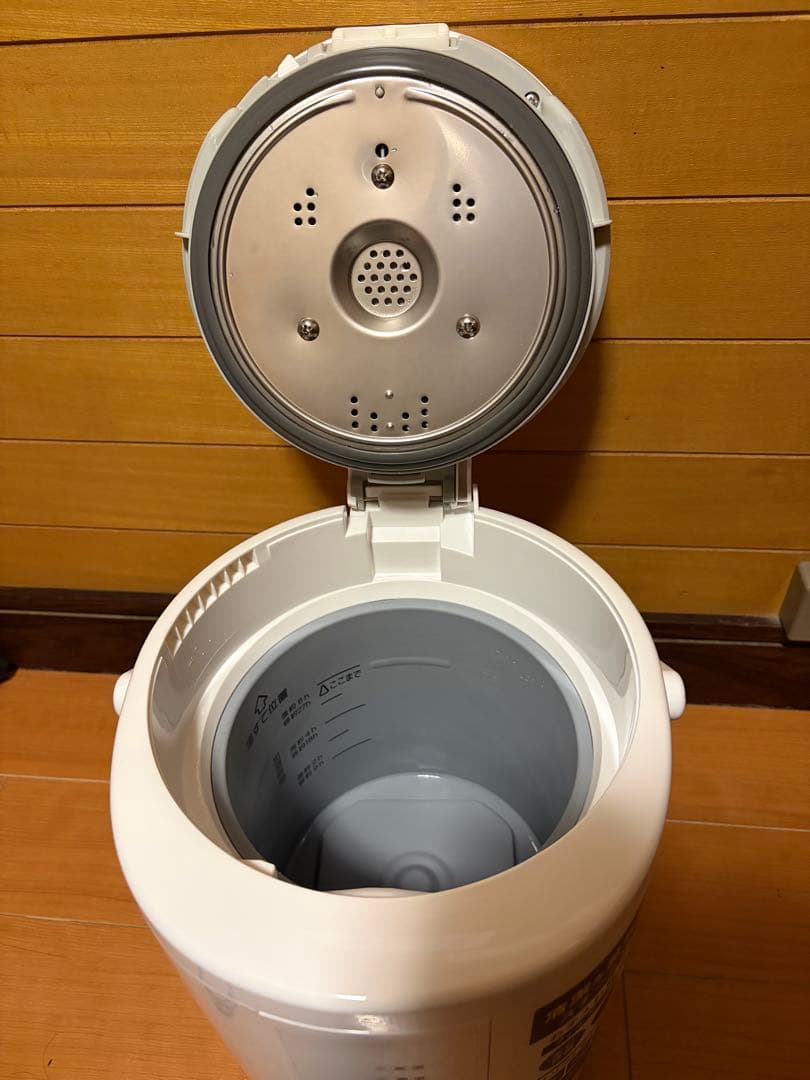 【象印】スチーム式加湿器　2025年製　EE-RU35-WA