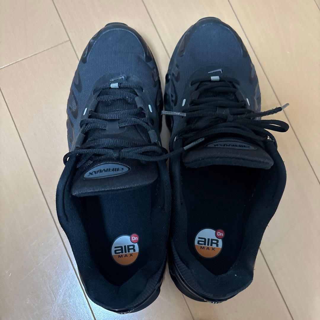 靴 NIKE AIR MAX DN8