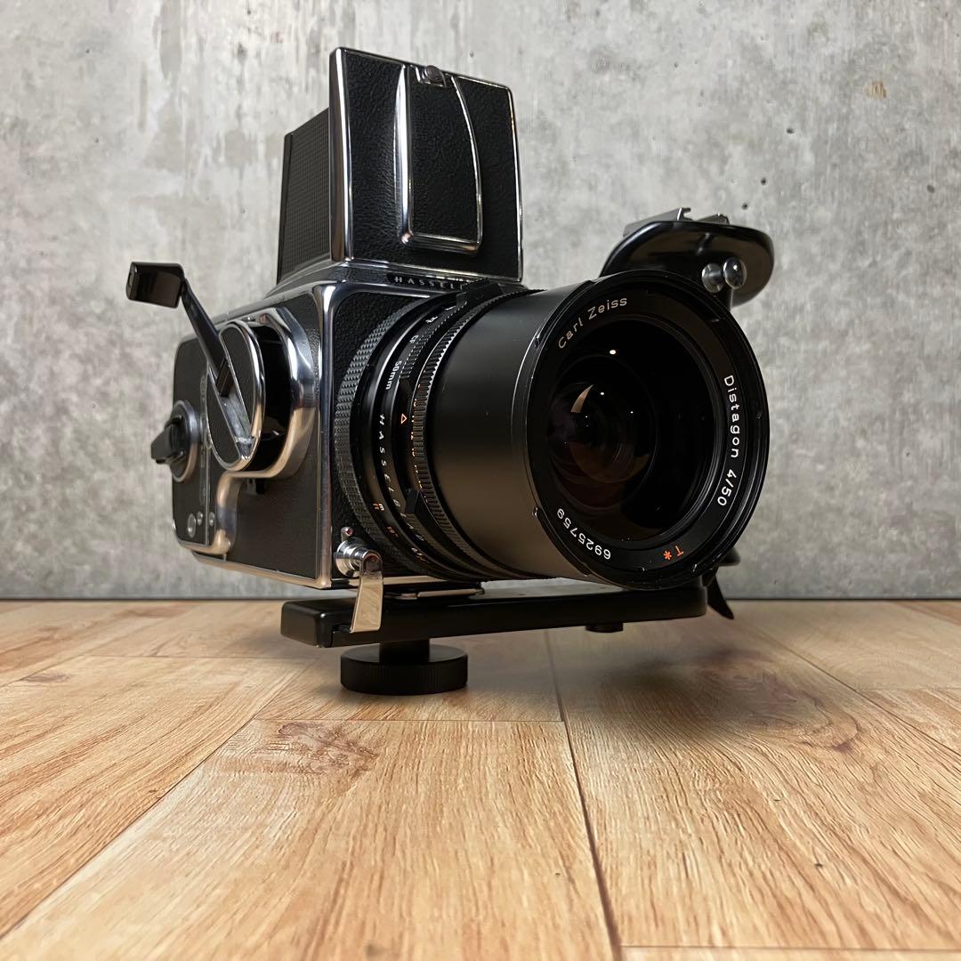 ハッセルブラッド500CM＋ディスタゴンCF 50/4＋フラッシュガンブラケット