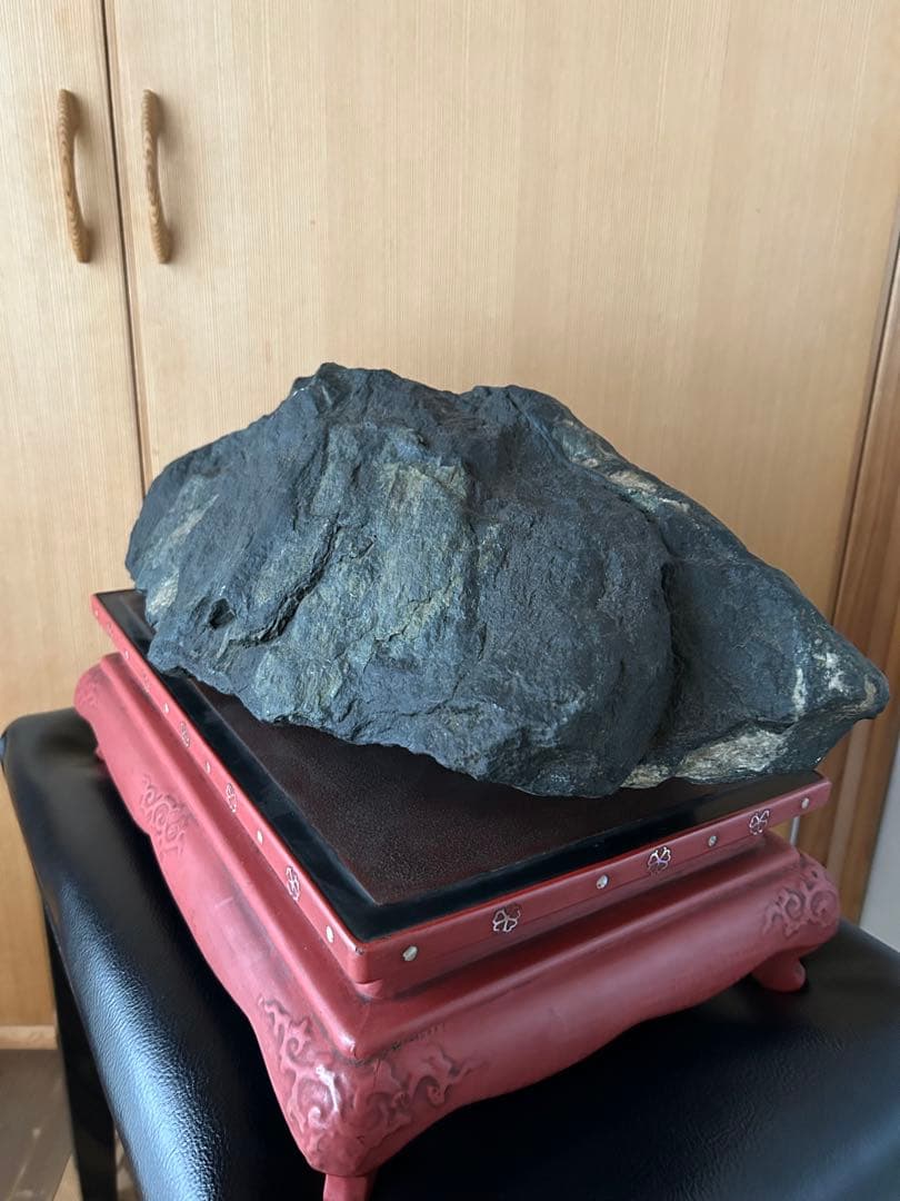 大型　神居古潭石　うぶ石　溜まり有り　重さ約１６kg