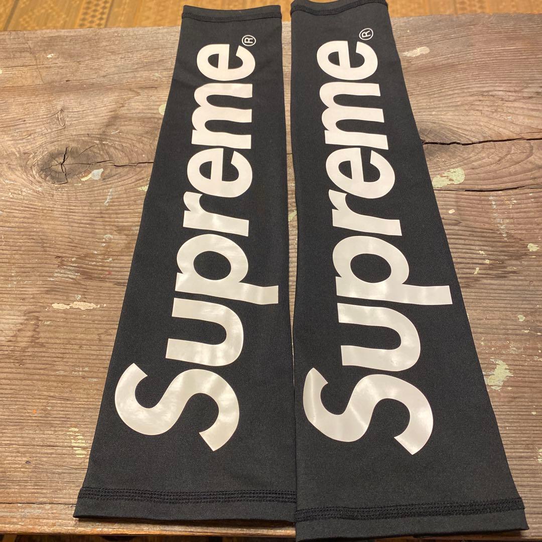 supreme nike アームウォーマー　日焼け防止