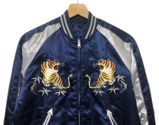 W*ん様 AVIREX アヴィレックス リバーシブル スカジャン 虎刺繍 ネイビ