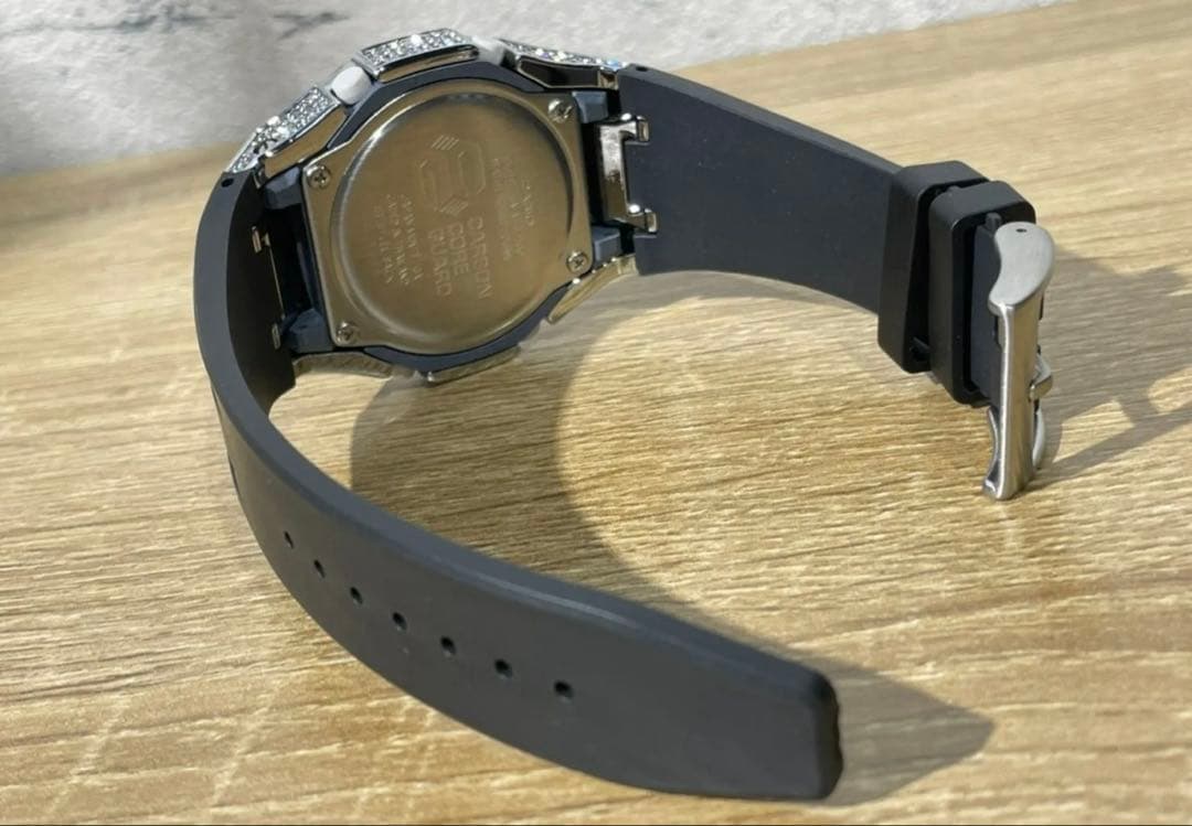 カシオ Gショック ジルコニアシルバー ブラックベルト