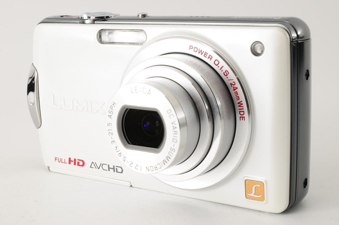 美品Panasonic LUMIX DMC-FX700 ホワイト フルHD動画