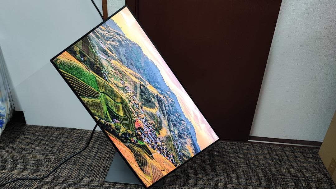 Dellの高性能4Kモニター U2720Q