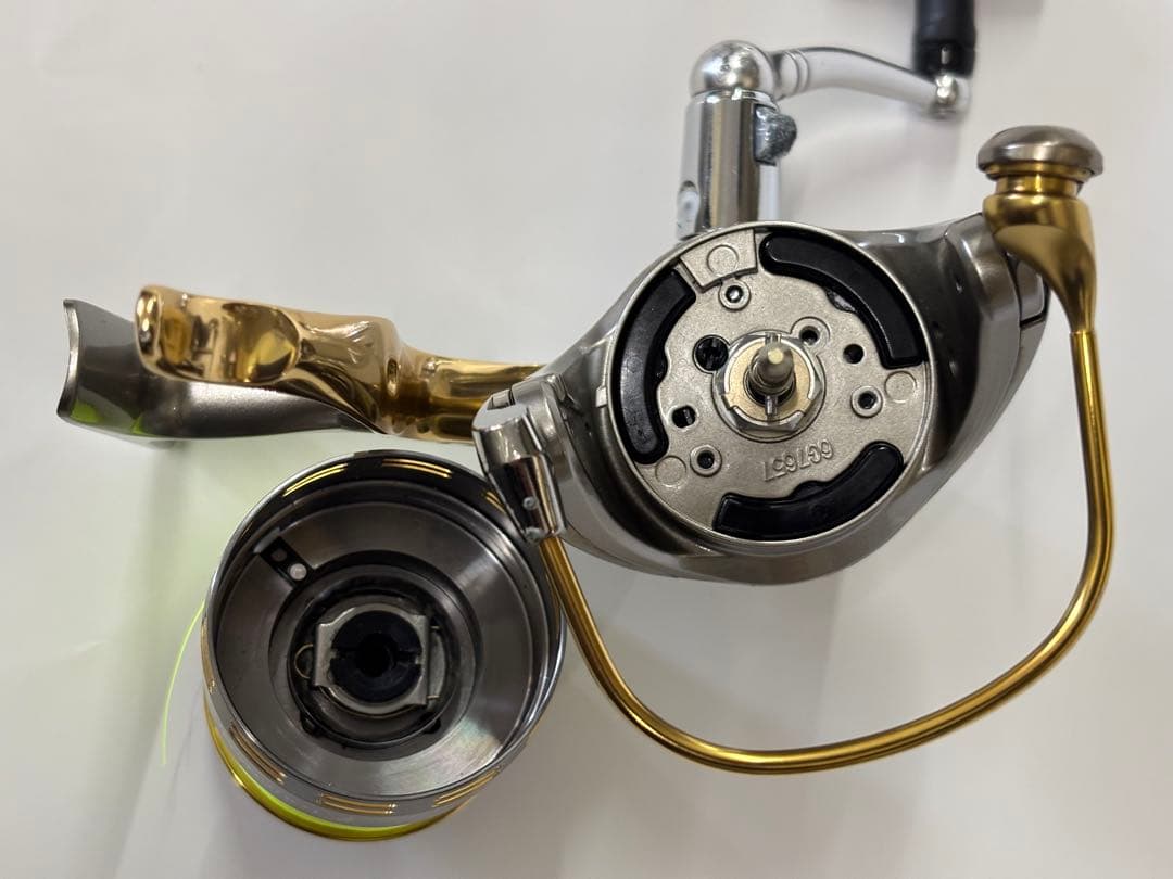 ダイワ　06 トーナメントISO Z2500LBD