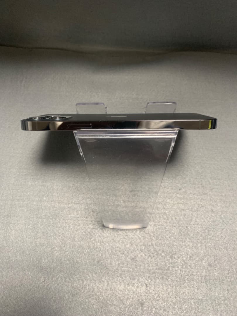 美品 国内版 SIMフリー iPhone12 Pro 128GB グラファイト色