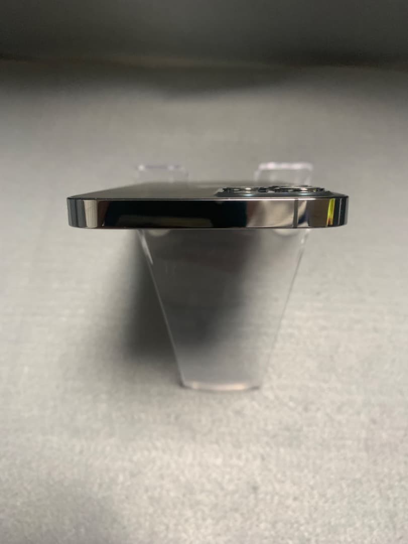 美品 国内版 SIMフリー iPhone12 Pro 128GB グラファイト色