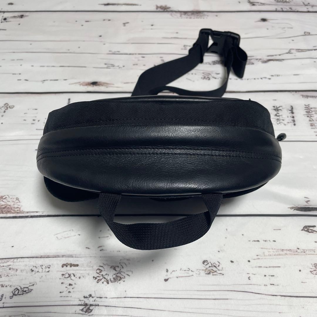 【本革美品】Supremeノースフェイス レザーバッグ　ボディバッグ　ポーチ