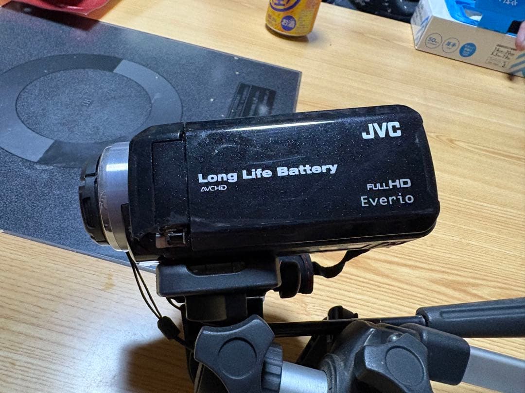 JVC Everio FULL HD ビデオカメラ 本体３脚付き
