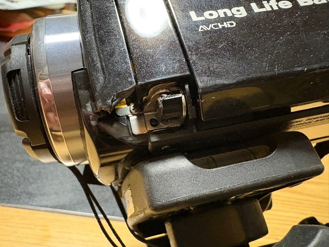 JVC Everio FULL HD ビデオカメラ 本体３脚付き