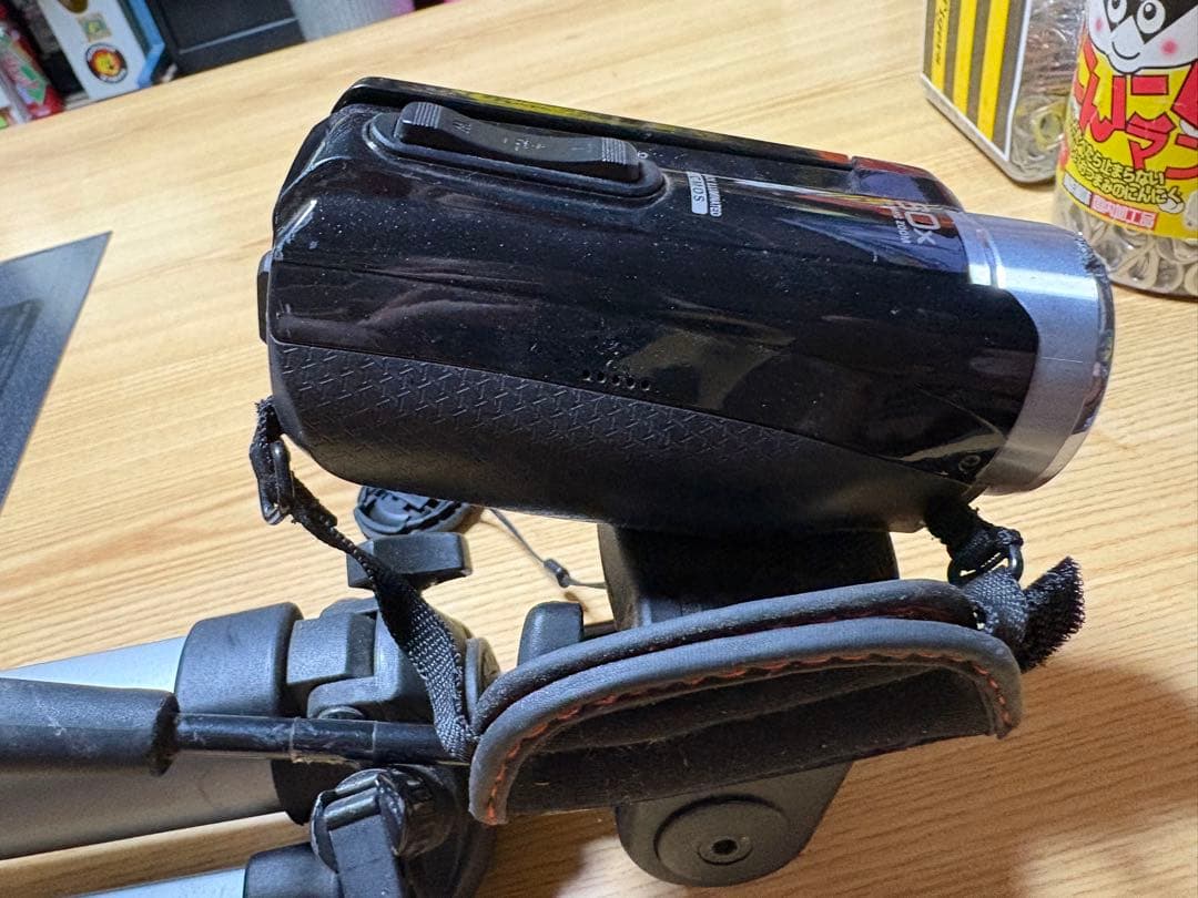 JVC Everio FULL HD ビデオカメラ 本体３脚付き