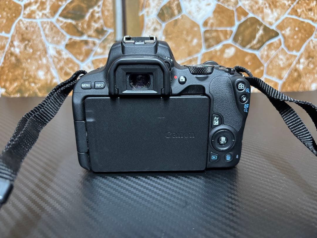 canon EOS kiss x9 デジタル一眼レフ 標準＆ダブルレンズ