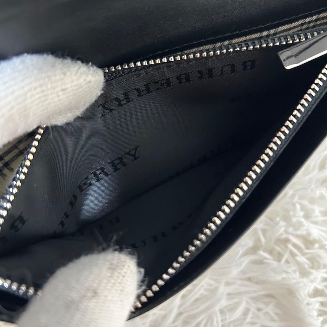 【新品未使用✨正規品/ロゴシール付】バーバリー　長財布　レザー　黒　希少　人気