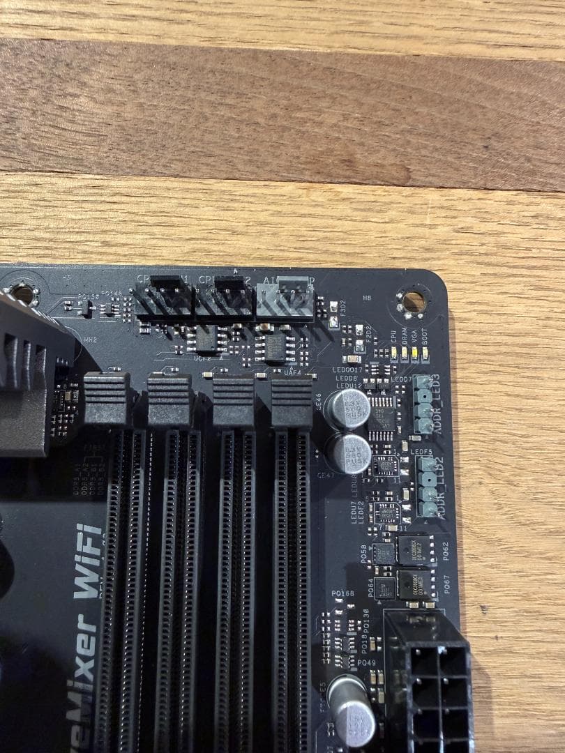 ASRock X870 LiveMixer WiFi マザーボード