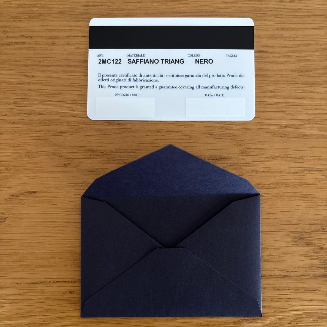 PRADA ブラック 名刺入れ サフィアーノレザー