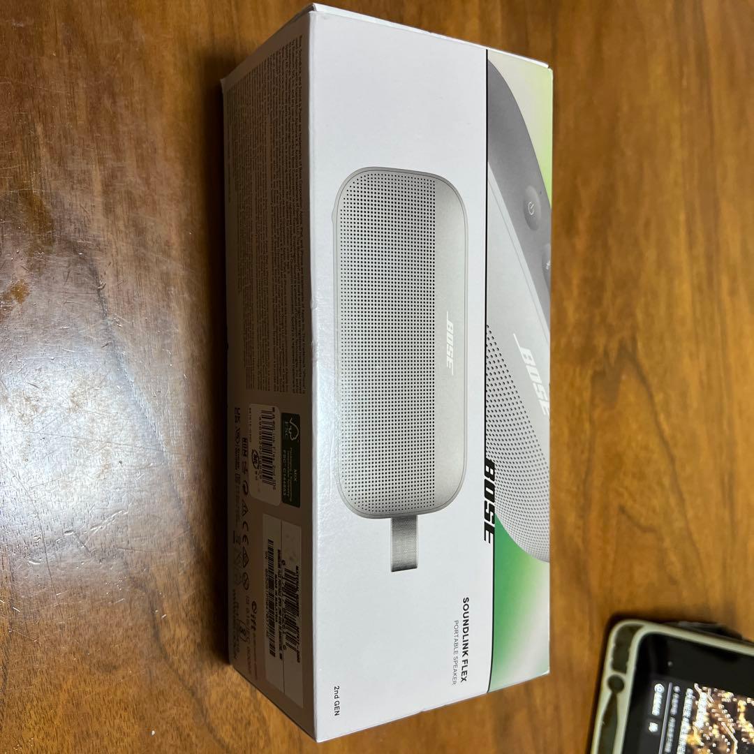 新品、Bose SoundLink Flex ワイヤレススピーカー