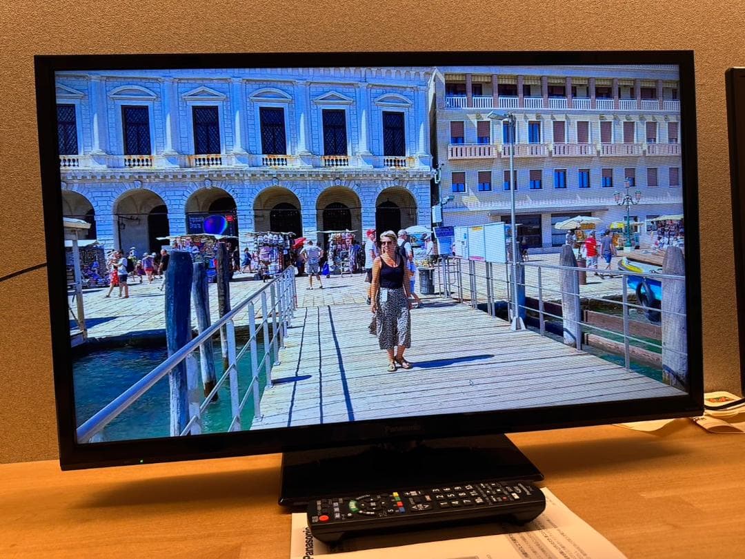 Panasonic　パナソニック 32型 テレビ TH-32G300 超極美品！