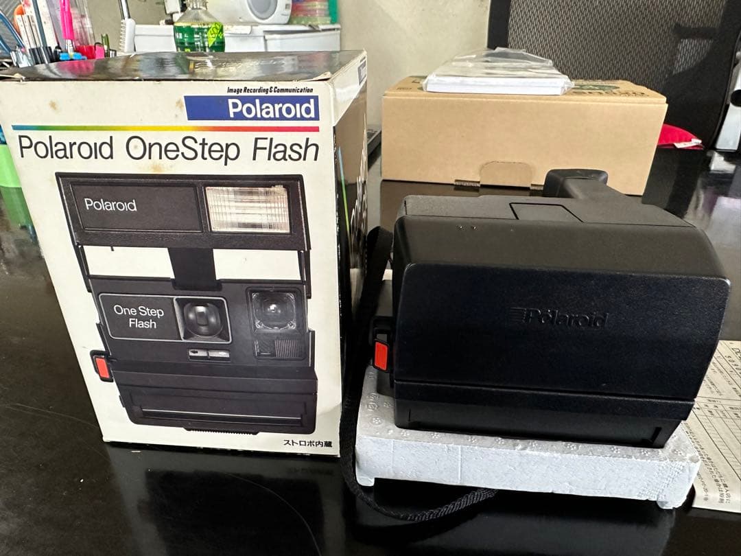 ポラロイドカメラ