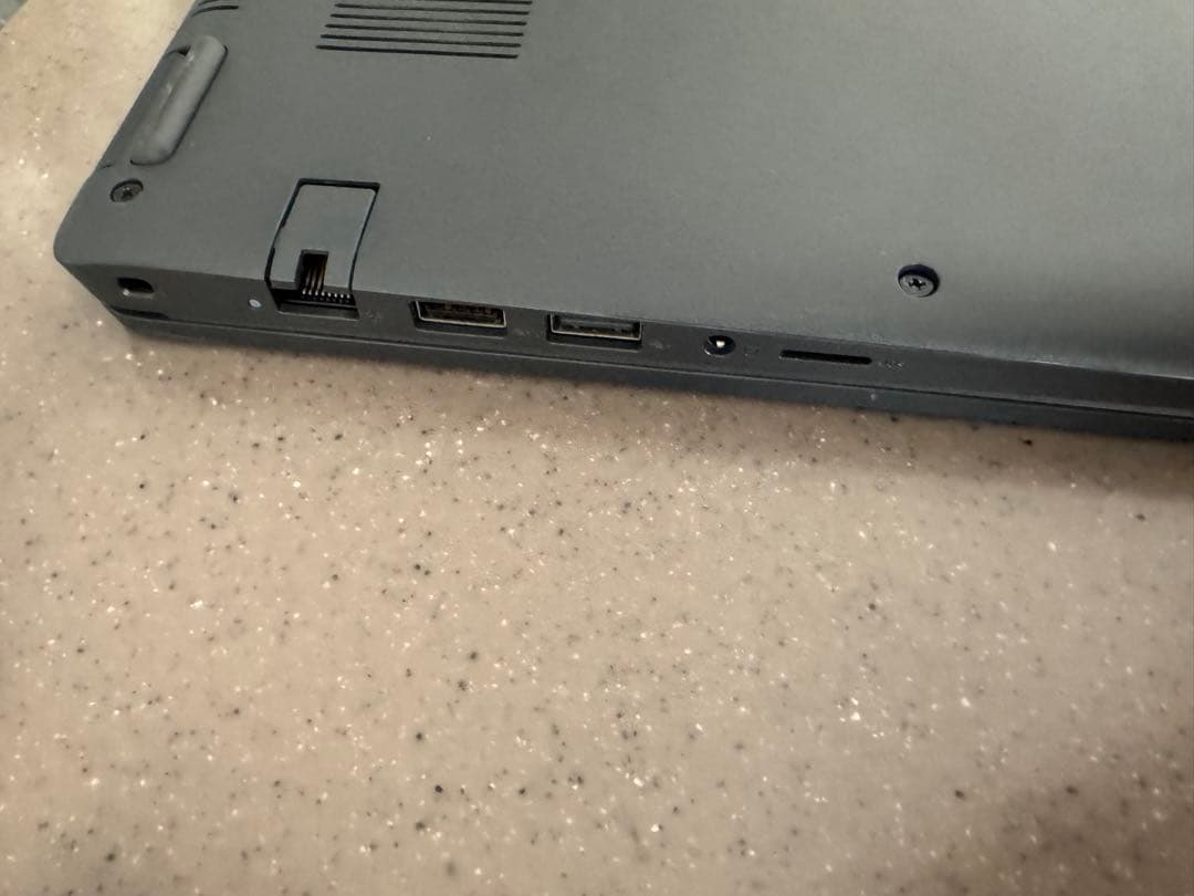 ジャンクDell Latitude 3410 i5 第10世代日本語キーボード