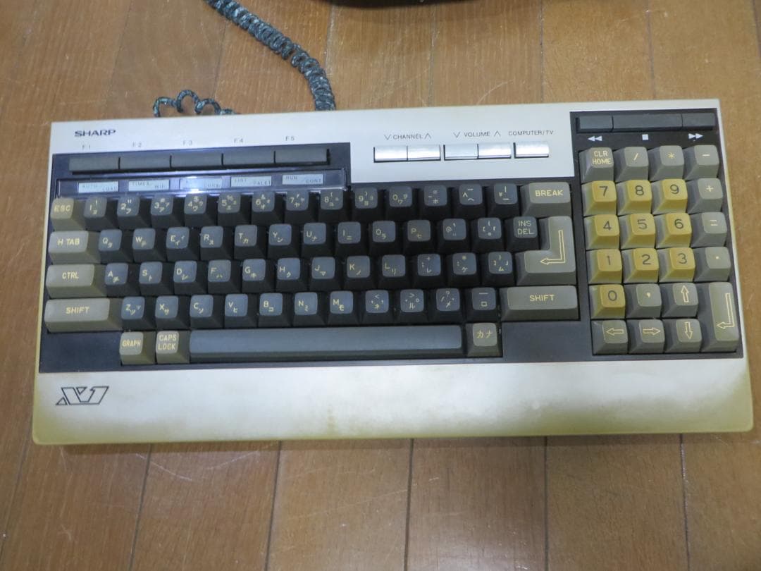 昭和レトロ SHARP シャープ パソコンテレビ X1 CZ-800CS 本体