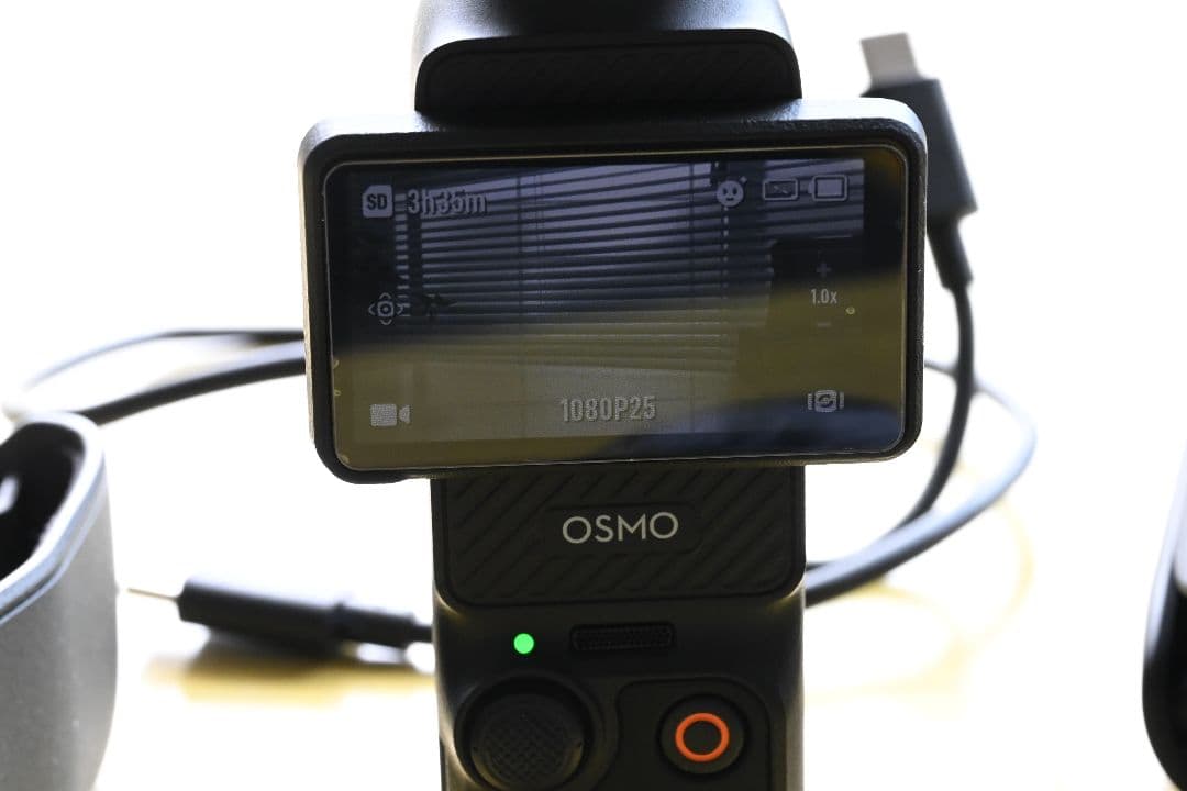 〈美品〉DJI Osmo Pocket 3 本体クリエイターコンボ