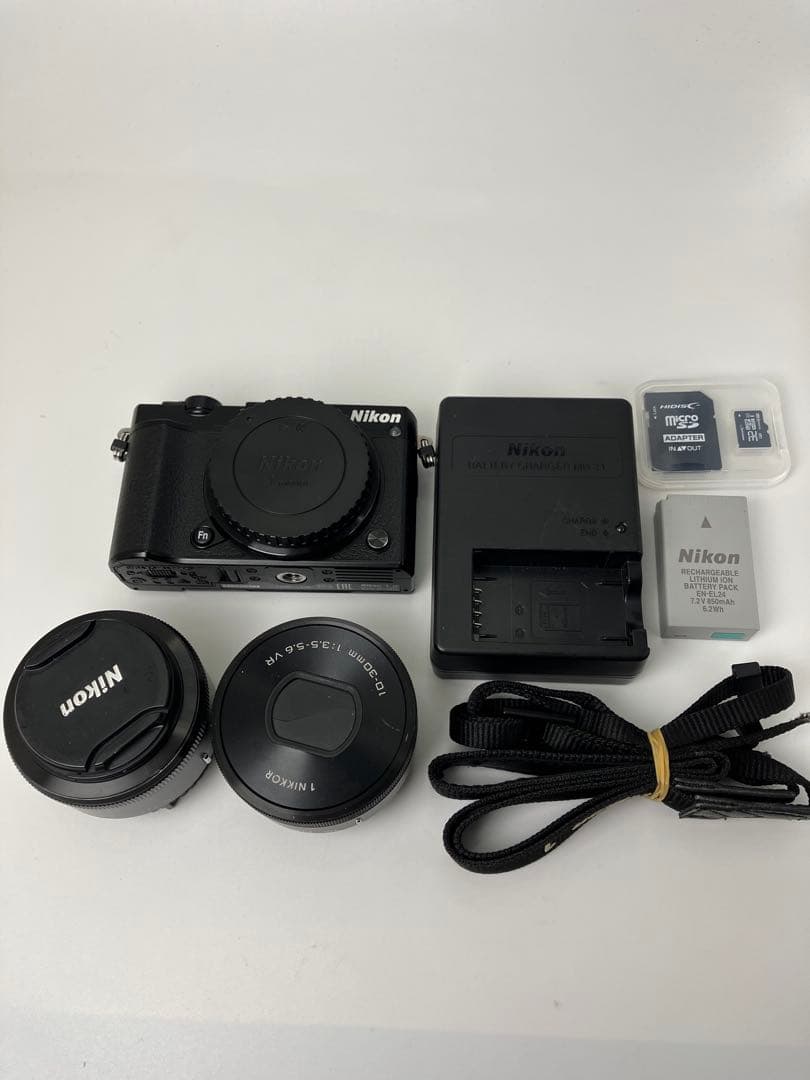 【返品保証・動作確認済】Nikon 1 J5 ブラック ダブルレンズキット
