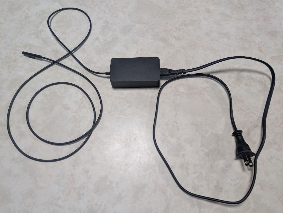 Microsoft Surface Pro 8 - プラチナ