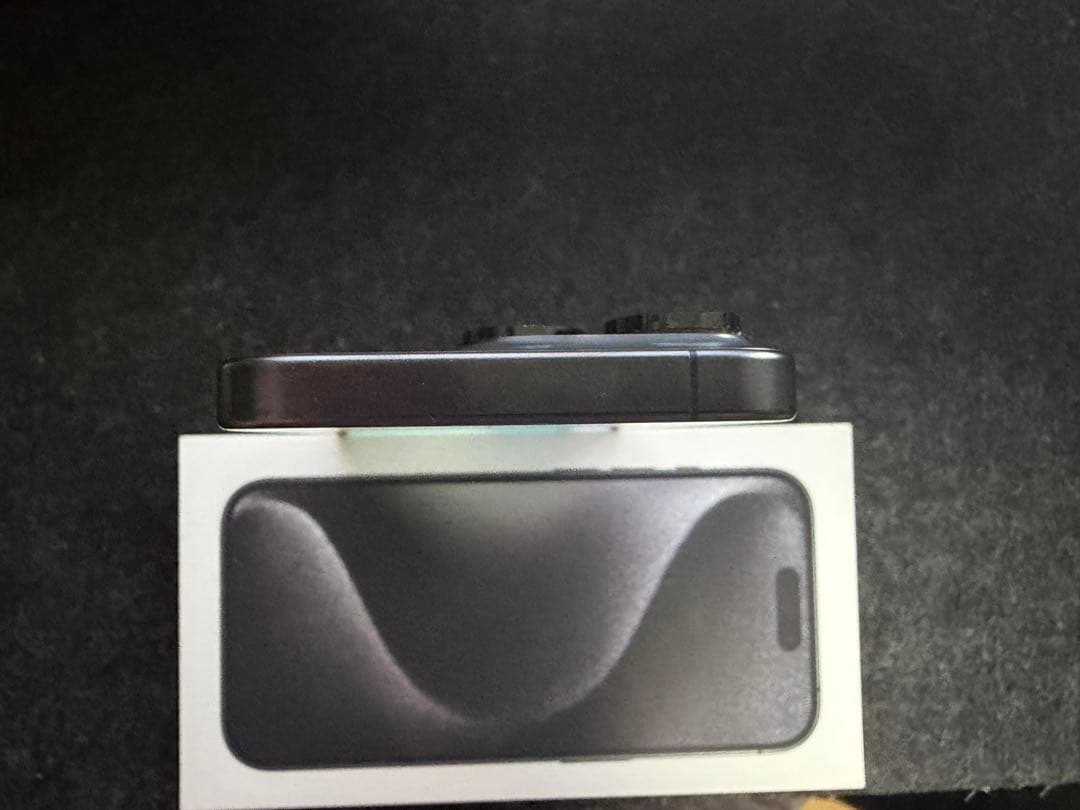 Apple iPhone 15 Pro 128GB ブラックチタニウム