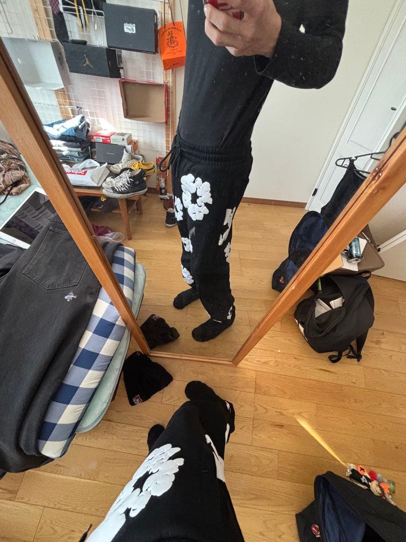 DENIMTears 花柄プリント ジョガーパンツ 黒