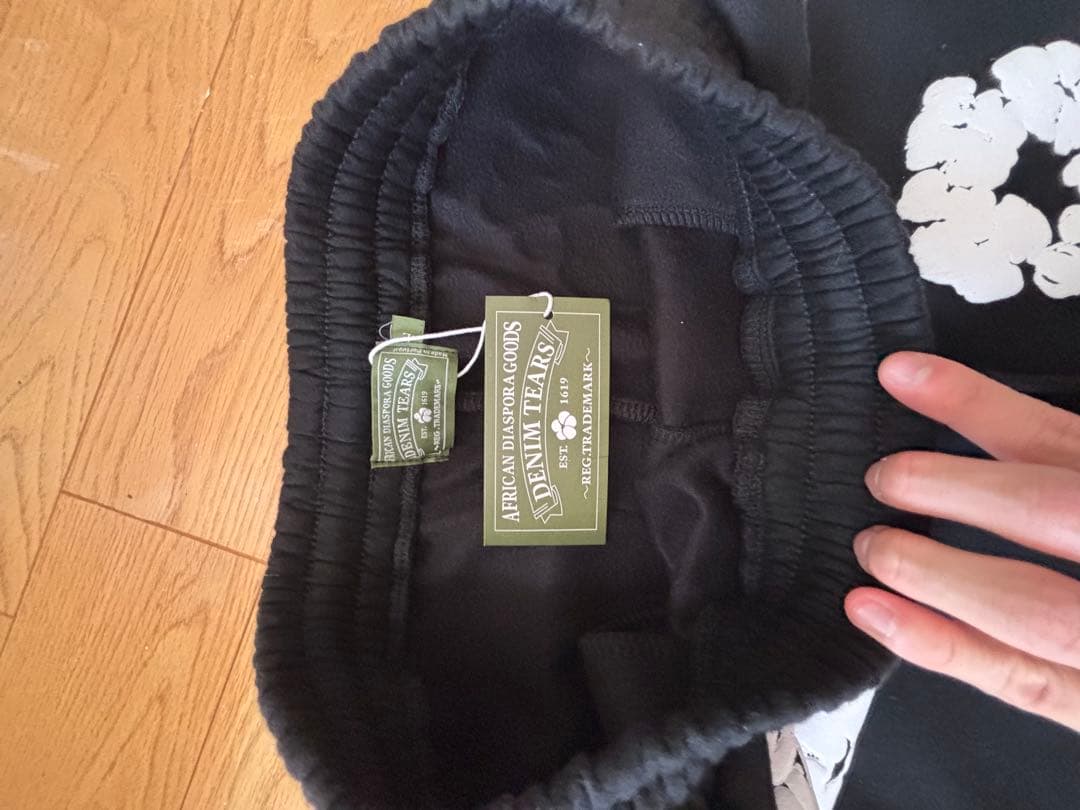 DENIMTears 花柄プリント ジョガーパンツ 黒