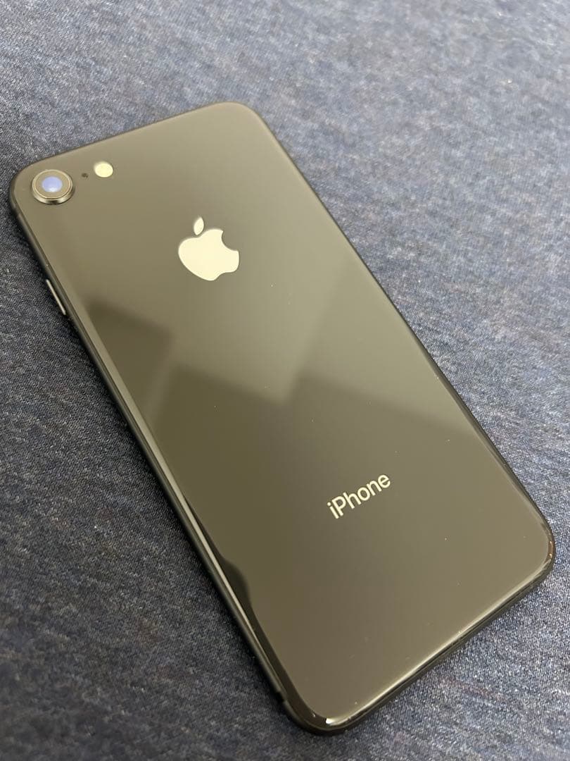 Apple iPhone 8 ブラック