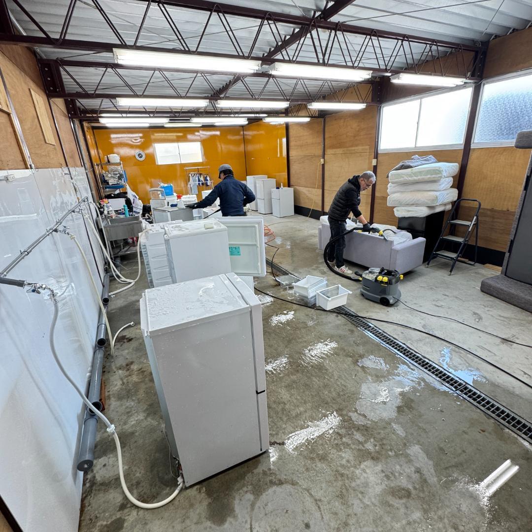 東京23区送料無料　超美品AQUA3ドア冷蔵庫　272L製氷機有